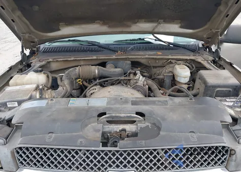 2003 Chevrolet Silverado Work Truck z USA, uszkodzony, nr VIN 1GCEC14X13Z131772